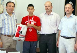 Başarı altınla ödüllendirildi...