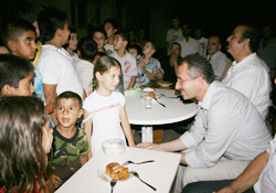 Orucu vatandaşla açtılar