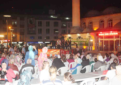 1600 kişilik iftar