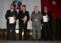 Güzeloğlu, yılın valisi seçildi