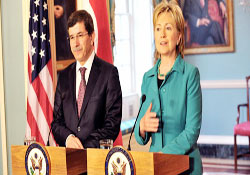 Clinton, Türkiye'ye neden geliyor?