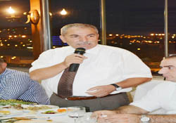 Zorluğu açlığı bilirim