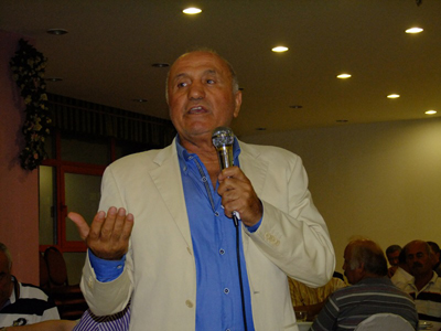 Meyve veren ağaç taşlanır