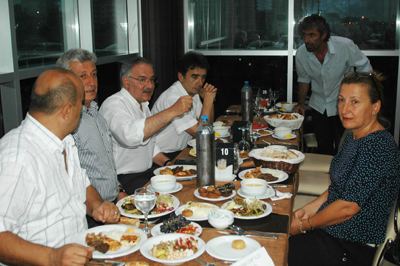 Haluk Koç ilçe yönetimi ile iftarda buluştu