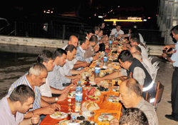 İtfaiye Müdürlüğü'nden sahur yemeği