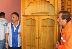 Hızır Adım'dan örnek yardım