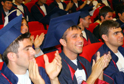 TÖMER'de mezuniyet sevinci