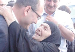 'Kimsenin kucağında siyaset yapmam'