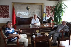 Demirtaş dan Bayrakdar a ziyaret