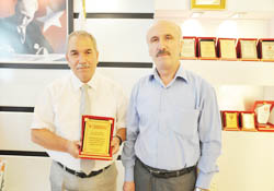 Karadenizin en güvenilir başkanı ödülü Demirtaşa