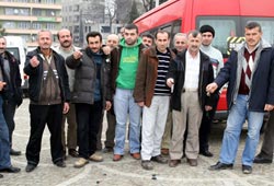 Servis sürücülerinden eylem