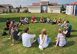 Erasmus öğrencileri OMÜde