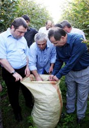'Çiftçimizin her zaman yanındayız '