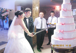 Elif & Metin Mutluluğa yürüdüler