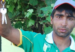 200 Evler'de imza tartışması