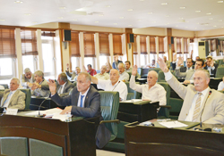 PARALAR SUYUNU ÇEKTİ!