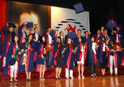 Diş Hekimliği'nde mezuniyet töreni