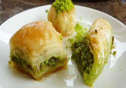 100 gram baklava, 410 kaloriye bedel