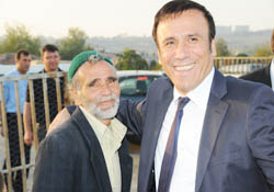 Osman Genç'ten davet Gel vatandaş kurbanlığa gel