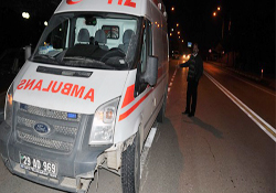 Ambulansın çarptığı yaya hayatını kaybetti