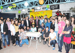 Ağabeyiniz olarak her zaman yanınızdayım