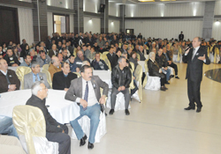 Şair Alinin dizeleriyle kime mesaj gönderdi?