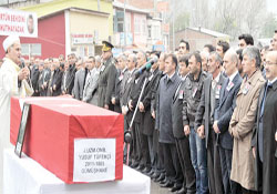 Kandile operasyon istedi