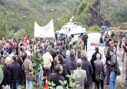 Tesise değil, yerine karşıyız