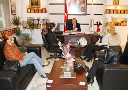 Demirtaş sağlıkcıların sorunlarına eğildi