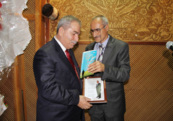 ŞİİR AKŞAMLARI ŞİİRE GÖNÜL VERENLERİN BULUŞMA ADRESİ OLDU