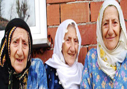 Üçüz ninelere Emine Erdoğan sahip çıkıyor