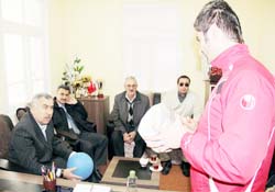 Engellerini sporla aşıyorlar