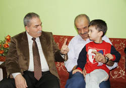 1 SMS ile fakire 14 ekmek