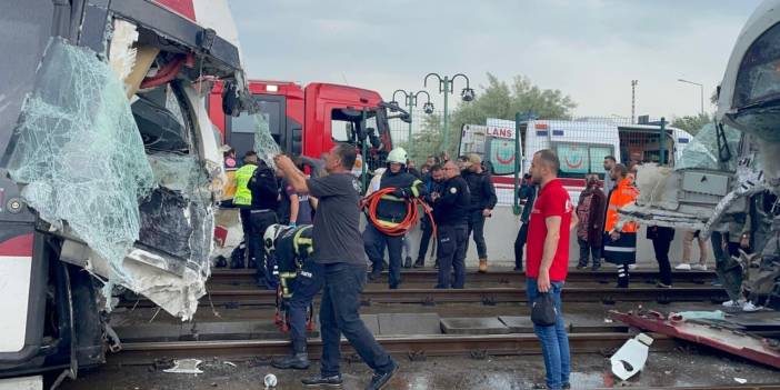 2 tramvay Piazza yakınlarında çarpıştı