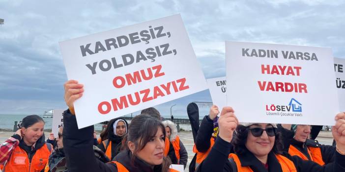 LÖSEV "Umudumuz Kadın Dayanışması" yürüyüşü gerçekleştirdi