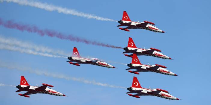 Türk Yıldızları ve SOLOTÜRK Samsun'da nefesleri kesti