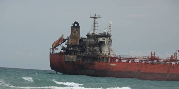 Karaya oturan tanker römorkörle alınacak