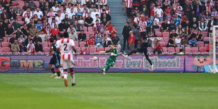 Samsunspor sahasında kayboldu