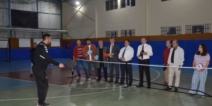 Kamu personeline pickleball eğitimi verildi