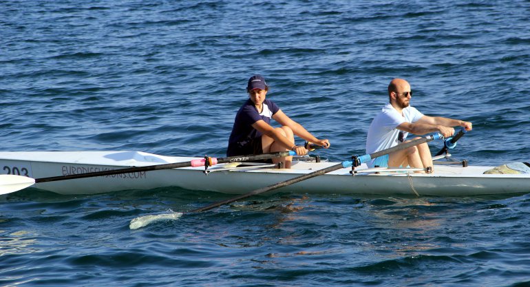 DENİZ KÜREĞİ SPORCULARI ŞAMPİYONAYA HAZIRLANIYOR