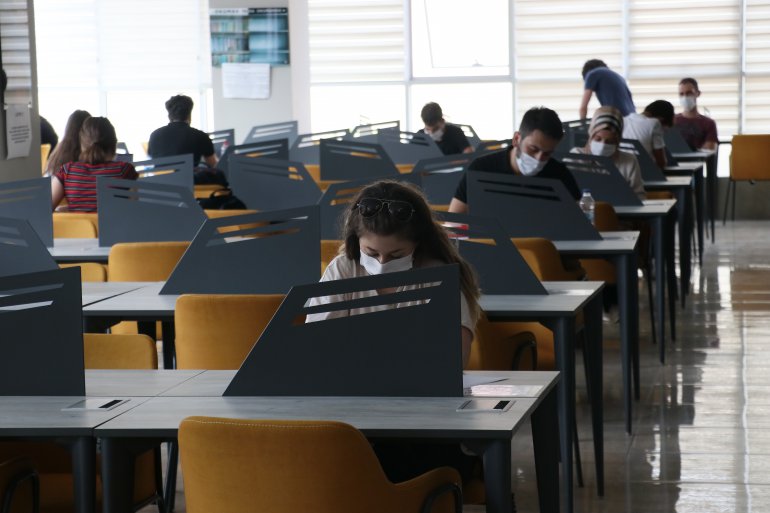 KARADENİZ MANZARALI MODERN KÜTÜPHANE İLGİ GÖRÜYOR