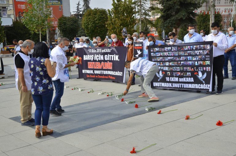 GAR SALDIRISINDA ÖLENLER ÇORUM'DA ANILDI