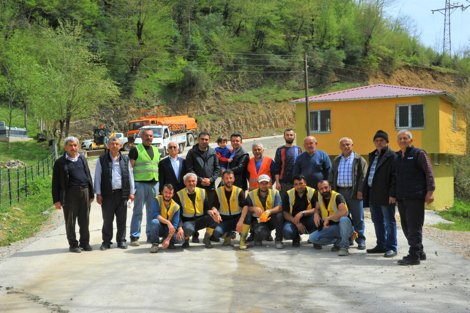 mahallelerin-yol-sorunu-tek-tek-cozuluyor-9.jpeg