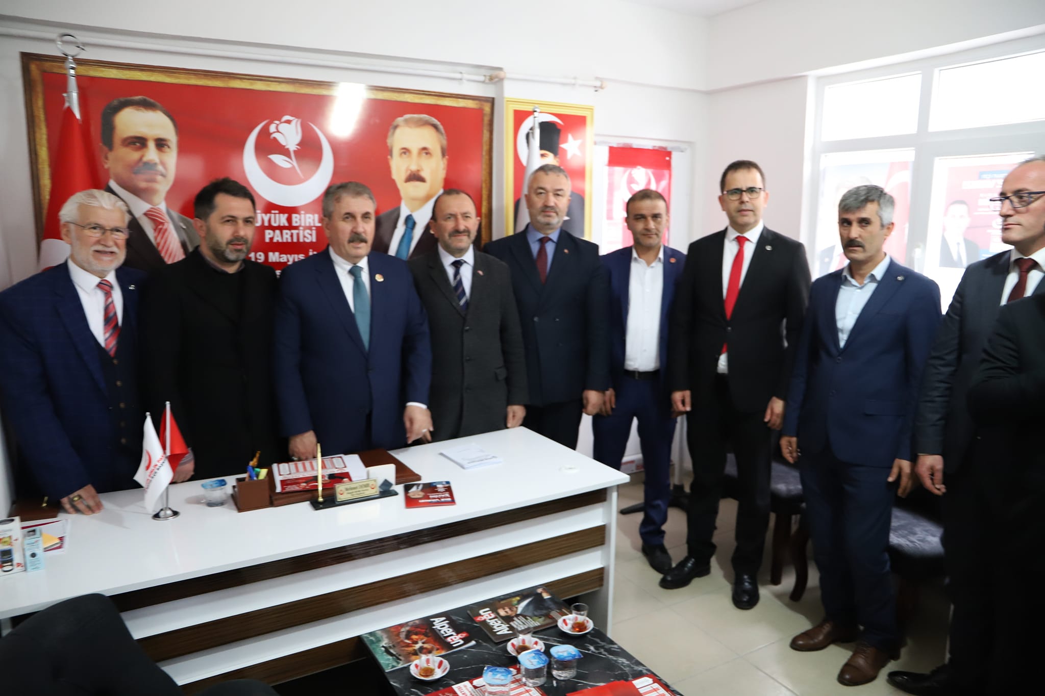 aa-20230424-30951539-30951537-bbp-genel-baskani-destici-samsunda-secim-koordinasyon-merkezi-acilisina-katildi.jpg