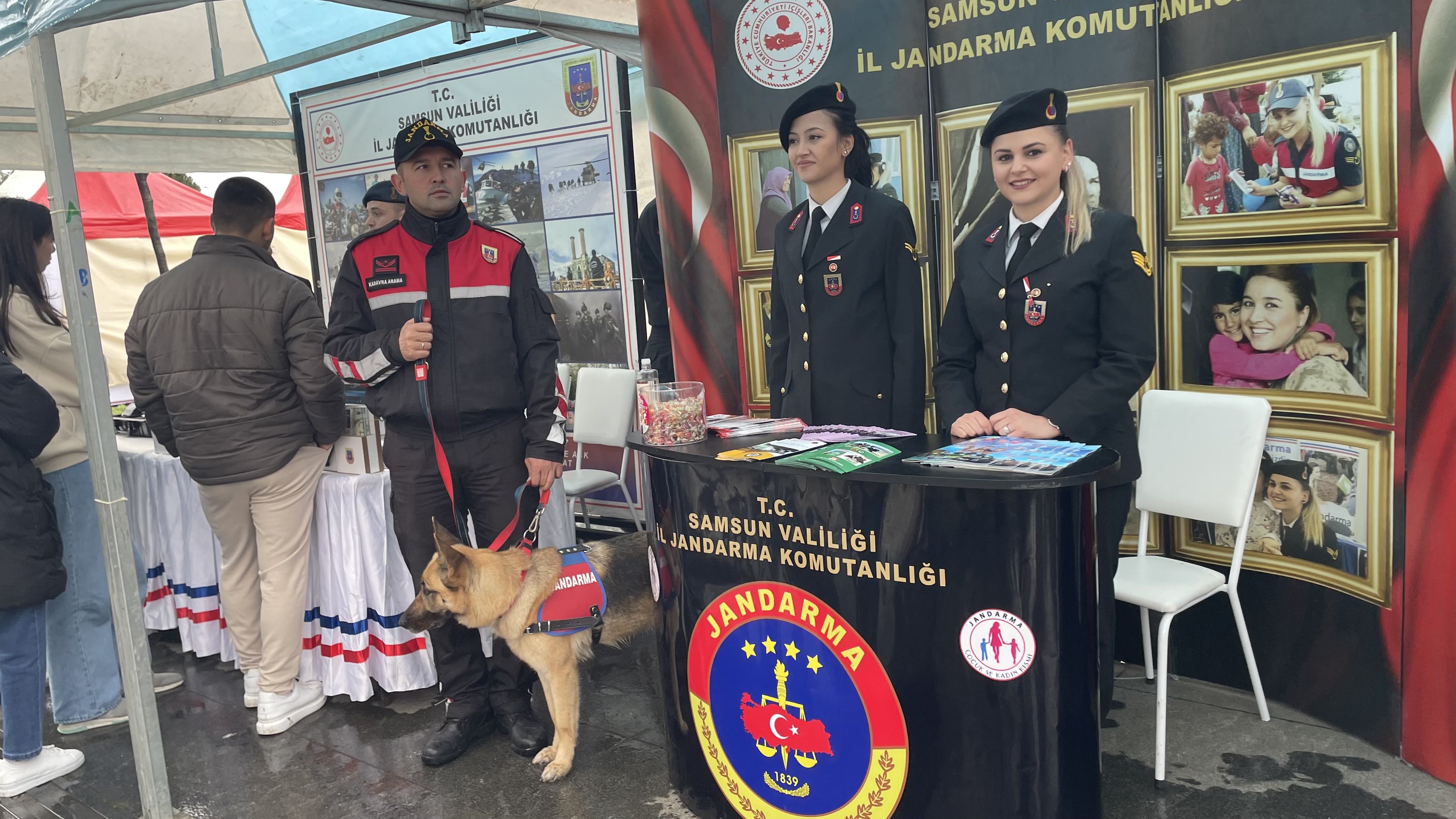 aa-20230428-30985827-30985826-orta-karadeniz-kariyer-fuari-samsunda-basladi.jpg