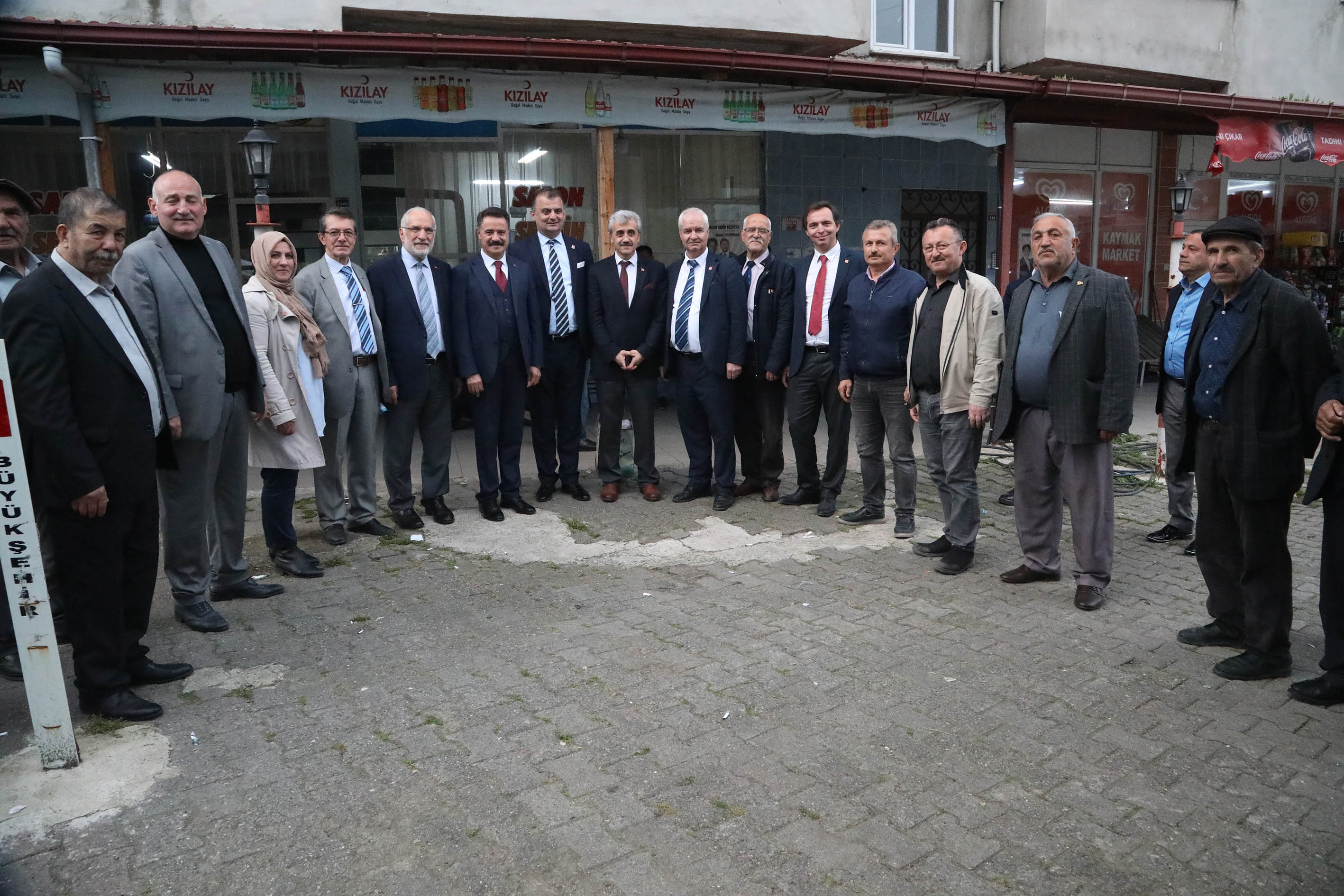 baskan-deveci-gencleriniz-topraginizda-kalsin-5.jpg
