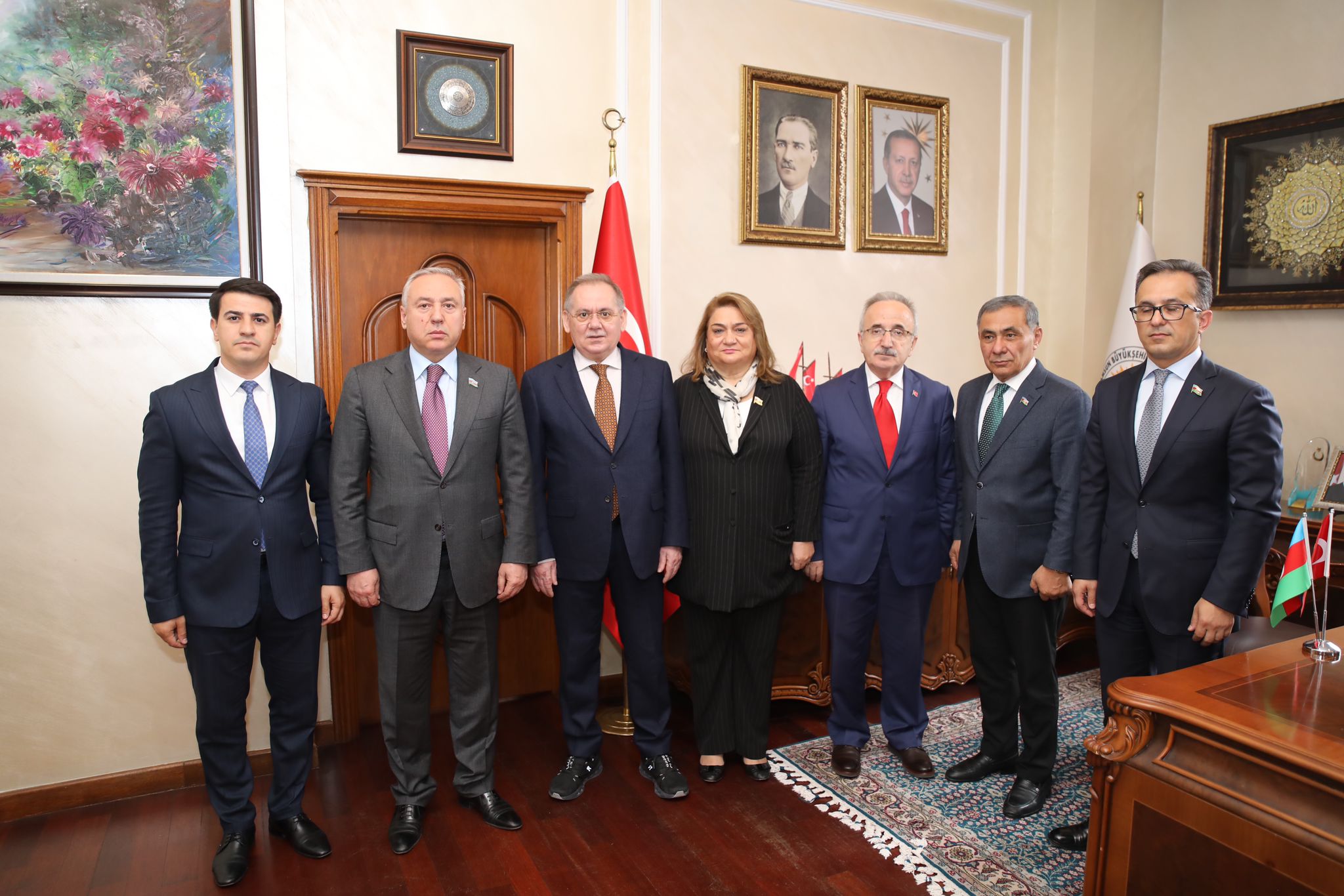 yeni-azerbaycan-partisi-heyetinden-buyuksehire-ziyaret-4.jpeg