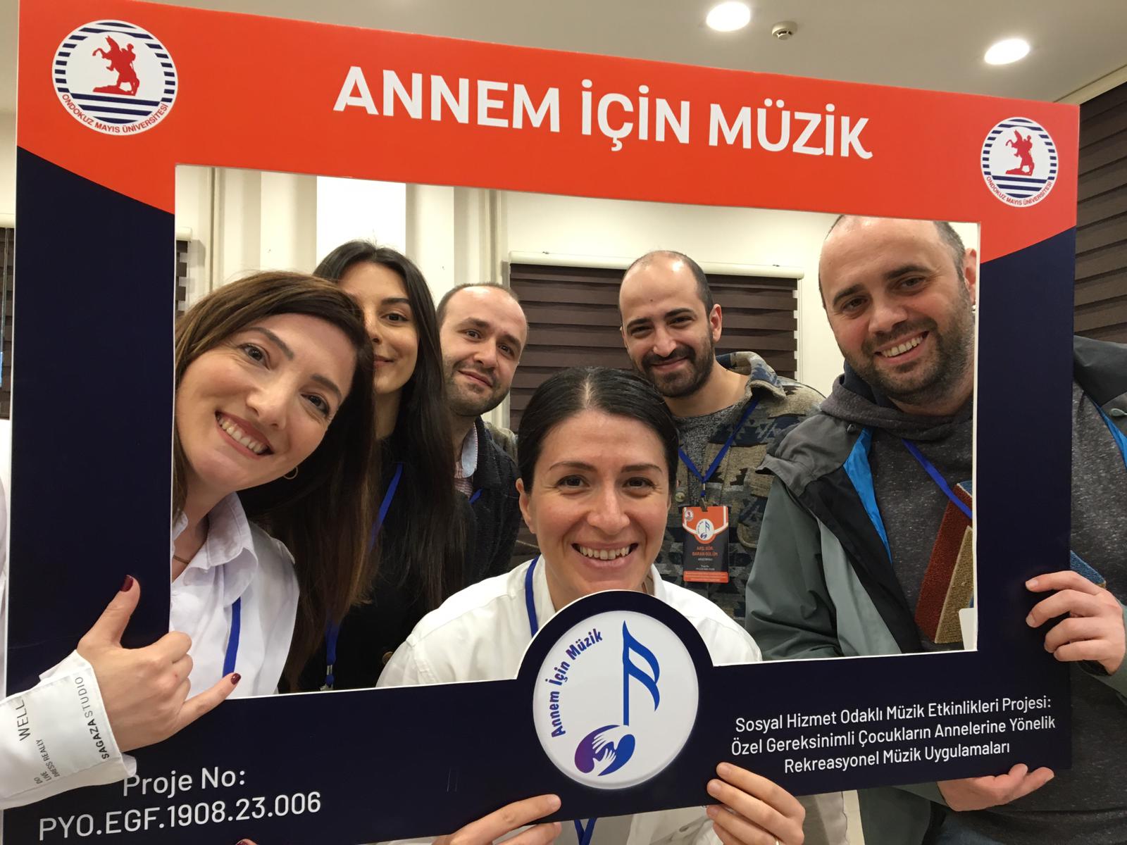 aa-20230515-31148132-31148126-omulu-akademisyenler-ozel-cocuklarin-annelerine-muzikle-destek-verecek.jpg
