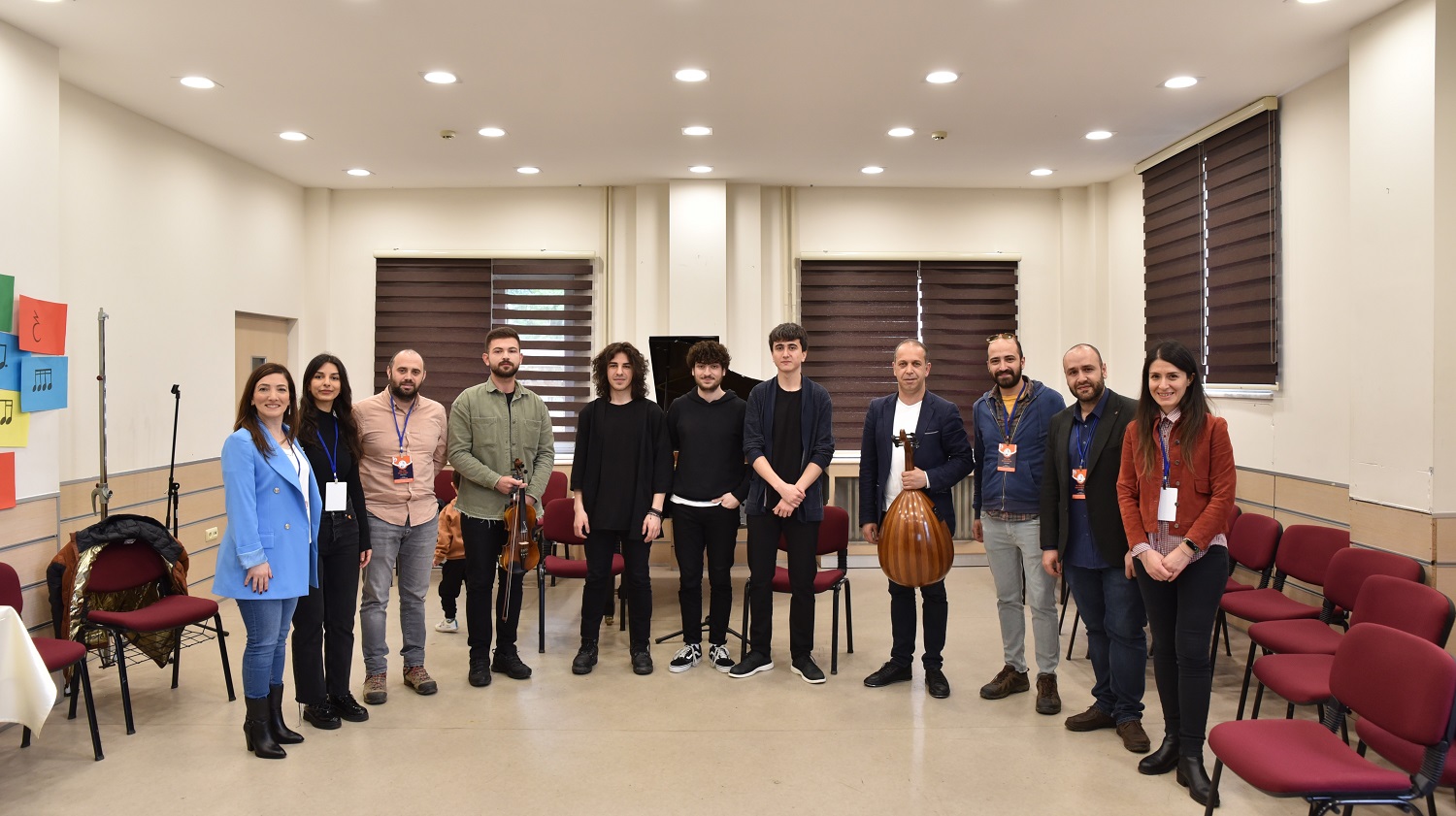 aa-20230515-31148132-31148131-omulu-akademisyenler-ozel-cocuklarin-annelerine-muzikle-destek-verecek.jpg