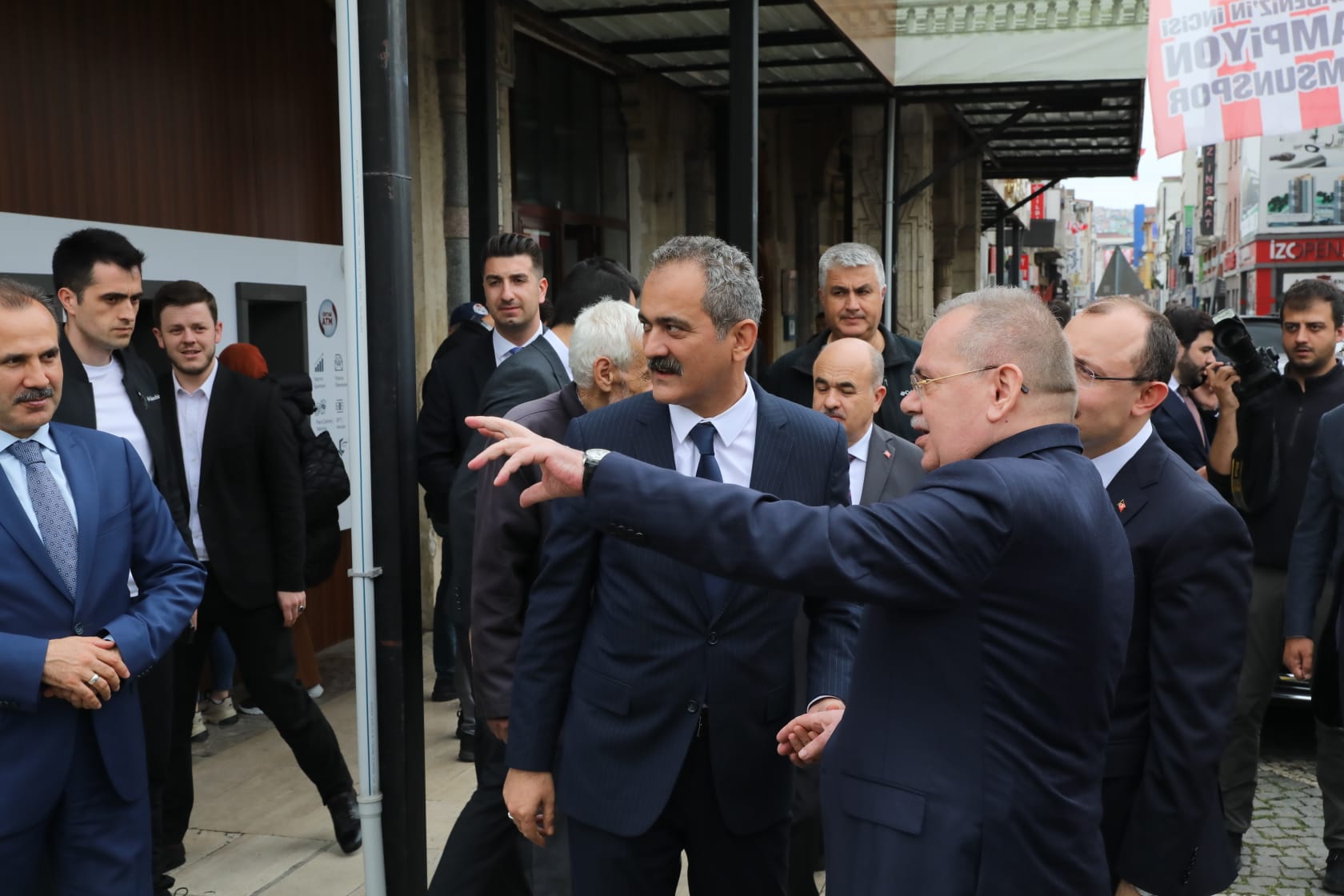 bakanlar-baskan-demir-ile-bulustu-1.jpeg